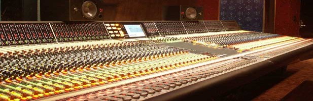 Large mixing console